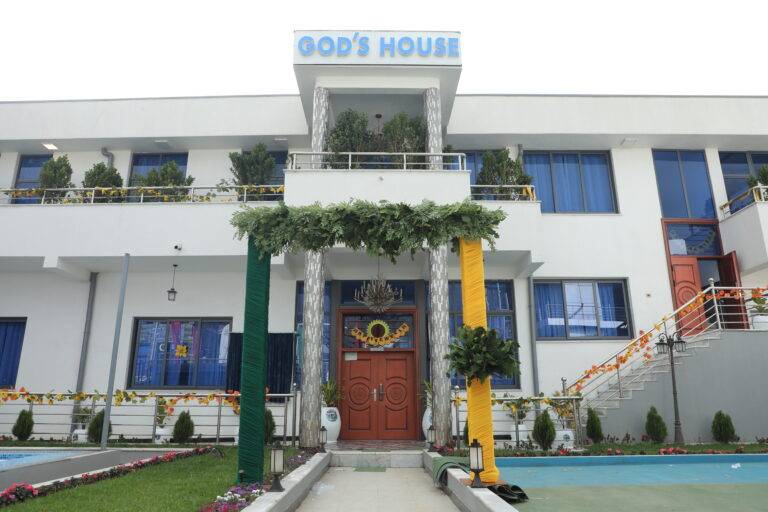 tikuret god's house building